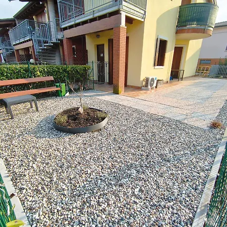 Claniland Lägenhet Castelnuovo del Garda